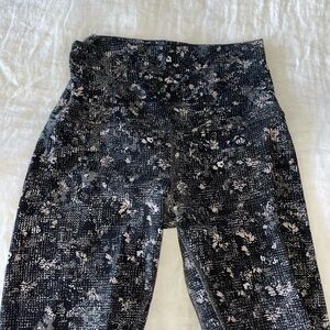 New without tag lululemon align size 4 28”